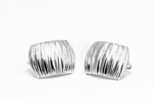 Pridané do zoznamu, Patentové náušnice zlaté AUNAUP000194, cena <span class="woocommerce-Price-amount amount"><bdi>441,00&nbsp;<span class="woocommerce-Price-currencySymbol">&euro;</span></bdi></span>.