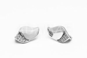 Pridané do zoznamu, Patentové náušnice zlaté AUNAUP000200, cena <span class="woocommerce-Price-amount amount"><bdi>369,00&nbsp;<span class="woocommerce-Price-currencySymbol">&euro;</span></bdi></span>.