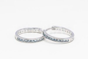 Pridané do zoznamu, Kruhové náušnice strieborné AGNAUK000249, cena <span class="woocommerce-Price-amount amount"><bdi>37,00&nbsp;<span class="woocommerce-Price-currencySymbol">&euro;</span></bdi></span>.