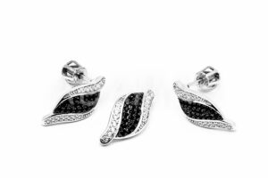 Pridané do zoznamu, Strieborná súprava AGSU000158, cena <span class="woocommerce-Price-amount amount"><bdi>45,00&nbsp;<span class="woocommerce-Price-currencySymbol">&euro;</span></bdi></span>.