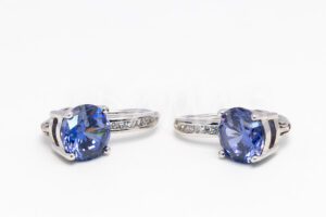 Pridané do zoznamu, Patentové náušnice strieborné AGNAUP000238, cena <span class="woocommerce-Price-amount amount"><bdi>54,00&nbsp;<span class="woocommerce-Price-currencySymbol">&euro;</span></bdi></span>.