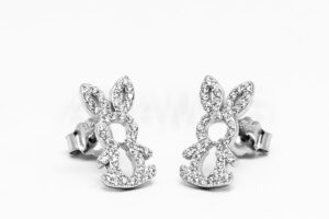 Pridané do zoznamu, Napichovacie náušnice strieborné AGNAUN000617, cena <span class="woocommerce-Price-amount amount"><bdi>22,00&nbsp;<span class="woocommerce-Price-currencySymbol">&euro;</span></bdi></span>.