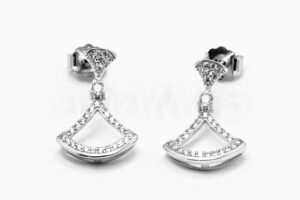 Pridané do zoznamu, Napichovacie náušnice strieborné AGNAUN000639, cena <span class="woocommerce-Price-amount amount"><bdi>23,00&nbsp;<span class="woocommerce-Price-currencySymbol">&euro;</span></bdi></span>.