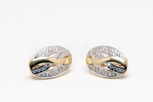 Pridané do zoznamu, Patentové náušnice zlaté AUNAUP000252, cena <span class="woocommerce-Price-amount amount"><bdi>666,00&nbsp;<span class="woocommerce-Price-currencySymbol">&euro;</span></bdi></span>.