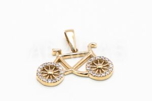 Pridané do zoznamu, Dámsky prívesok zlatý AUPRD000638, cena <span class="woocommerce-Price-amount amount"><bdi>243,00&nbsp;<span class="woocommerce-Price-currencySymbol">&euro;</span></bdi></span>.