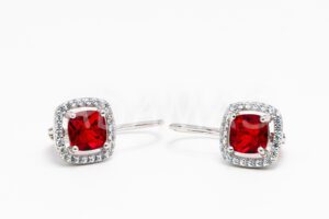 Pridané do zoznamu, Patentové náušnice strieborné AGNAUP000356, cena <span class="woocommerce-Price-amount amount"><bdi>34,00&nbsp;<span class="woocommerce-Price-currencySymbol">&euro;</span></bdi></span>.