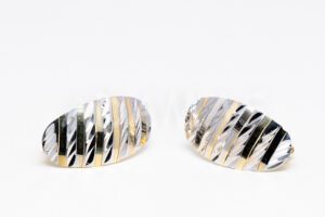 Pridané do zoznamu, Náušnice s anglickým patentom zlaté AUNAUA000244, cena <span class="woocommerce-Price-amount amount"><bdi>300,00&nbsp;<span class="woocommerce-Price-currencySymbol">&euro;</span></bdi></span>.