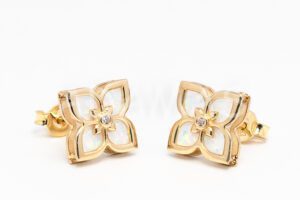 Pridané do zoznamu, Napichovacie náušnice zlaté AUNAUN000312, cena <span class="woocommerce-Price-amount amount"><bdi>459,00&nbsp;<span class="woocommerce-Price-currencySymbol">&euro;</span></bdi></span>.