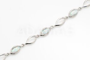 Pridané do zoznamu, Dámsky náramok strieborný AGNARDA000802, cena <span class="woocommerce-Price-amount amount"><bdi>83,00&nbsp;<span class="woocommerce-Price-currencySymbol">&euro;</span></bdi></span>.