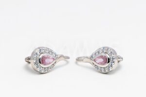 Pridané do zoznamu, Patentové náušnice strieborné AGNAUP000390, cena <span class="woocommerce-Price-amount amount"><bdi>31,00&nbsp;<span class="woocommerce-Price-currencySymbol">&euro;</span></bdi></span>.