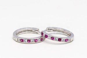 Pridané do zoznamu, Kruhové náušnice strieborné AGNAUK000454, cena <span class="woocommerce-Price-amount amount"><bdi>24,00&nbsp;<span class="woocommerce-Price-currencySymbol">&euro;</span></bdi></span>.