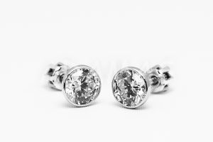 Pridané do zoznamu, Balónikové náušnice strieborné AGNAUB000213, cena <span class="woocommerce-Price-amount amount"><bdi>29,00&nbsp;<span class="woocommerce-Price-currencySymbol">&euro;</span></bdi></span>.