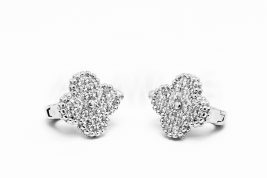 Náušnice s anglickým patentom strieborné AGNAUA000198