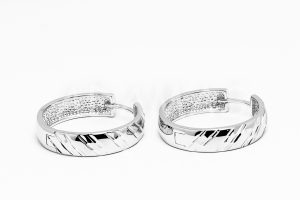 Pridané do zoznamu, Kruhové náušnice strieborné AGNAUK000507, cena <span class="woocommerce-Price-amount amount"><bdi>87,00&nbsp;<span class="woocommerce-Price-currencySymbol">&euro;</span></bdi></span>.