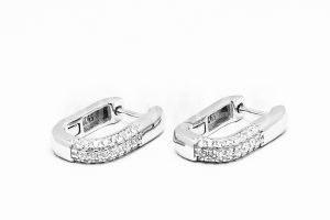 Pridané do zoznamu, Kruhové náušnice strieborné AGNAUK000510, cena <span class="woocommerce-Price-amount amount"><bdi>43,00&nbsp;<span class="woocommerce-Price-currencySymbol">&euro;</span></bdi></span>.