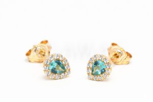 Pridané do zoznamu, Napichovacie náušnice zlaté AUNAUN000394, cena <span class="woocommerce-Price-amount amount"><bdi>153,00&nbsp;<span class="woocommerce-Price-currencySymbol">&euro;</span></bdi></span>.