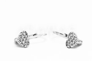 Pridané do zoznamu, Patentové náušnice zlaté AUNAUP000336, cena <span class="woocommerce-Price-amount amount"><bdi>270,00&nbsp;<span class="woocommerce-Price-currencySymbol">&euro;</span></bdi></span>.