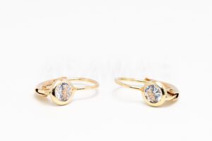 Pridané do zoznamu, Patentové náušnice zlaté AUNAUP000338, cena <span class="woocommerce-Price-amount amount"><bdi>252,00&nbsp;<span class="woocommerce-Price-currencySymbol">&euro;</span></bdi></span>.