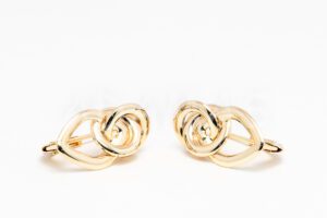 Pridané do zoznamu, Patentové náušnice zlaté AUNAUP000342, cena <span class="woocommerce-Price-amount amount"><bdi>414,00&nbsp;<span class="woocommerce-Price-currencySymbol">&euro;</span></bdi></span>.