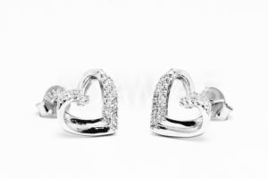 Pridané do zoznamu, Napichovacie náušnice strieborné AGNAUN000816, cena <span class="woocommerce-Price-amount amount"><bdi>30,00&nbsp;<span class="woocommerce-Price-currencySymbol">&euro;</span></bdi></span>.