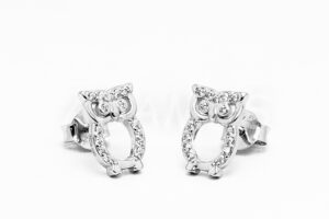 Pridané do zoznamu, Napichovacie náušnice strieborné AGNAUN000823, cena <span class="woocommerce-Price-amount amount"><bdi>23,00&nbsp;<span class="woocommerce-Price-currencySymbol">&euro;</span></bdi></span>.