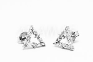 Pridané do zoznamu, Napichovacie náušnice strieborné AGNAUN000833, cena <span class="woocommerce-Price-amount amount"><bdi>31,00&nbsp;<span class="woocommerce-Price-currencySymbol">&euro;</span></bdi></span>.