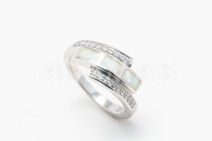 Pridané do zoznamu, Dámsky prsteň strieborný AGPD000921, cena <span class="woocommerce-Price-amount amount"><bdi>38,00&nbsp;<span class="woocommerce-Price-currencySymbol">&euro;</span></bdi></span>.
