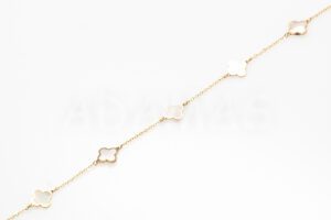 Pridané do zoznamu, Dámsky náramok zlatý AUNARDA000588, cena <span class="woocommerce-Price-amount amount"><bdi>261,00&nbsp;<span class="woocommerce-Price-currencySymbol">&euro;</span></bdi></span>.