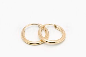 Pridané do zoznamu, Kruhové náušnice zlaté AUNAUK000347, cena <span class="woocommerce-Price-amount amount"><bdi>63,00&nbsp;<span class="woocommerce-Price-currencySymbol">&euro;</span></bdi></span>.