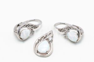 Pridané do zoznamu, Strieborná súprava AGSU000258, cena <span class="woocommerce-Price-amount amount"><bdi>48,00&nbsp;<span class="woocommerce-Price-currencySymbol" translate="no">&euro;</span></bdi></span>.