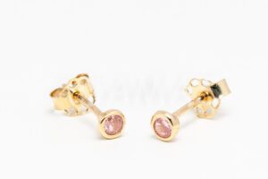 Pridané do zoznamu, Napichovacie náušnice zlaté AUNAUN000399, cena <span class="woocommerce-Price-amount amount"><bdi>90,00&nbsp;<span class="woocommerce-Price-currencySymbol" translate="no">&euro;</span></bdi></span>.