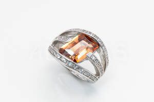 Pridané do zoznamu, Dámsky prsteň strieborný s hnedým zirkónom AGPD000163, cena <span class="woocommerce-Price-amount amount"><bdi>40,00&nbsp;<span class="woocommerce-Price-currencySymbol">&euro;</span></bdi></span>.