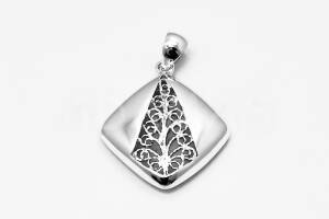 Pridané do zoznamu, Dámsky prívesok strieborný AGPRD000235, cena <span class="woocommerce-Price-amount amount"><bdi>20,00&nbsp;<span class="woocommerce-Price-currencySymbol">&euro;</span></bdi></span>.