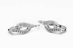 Pridané do zoznamu, Patentové náušnice zlaté AUNAUP000141, cena <span class="woocommerce-Price-amount amount"><bdi>432,00&nbsp;<span class="woocommerce-Price-currencySymbol">&euro;</span></bdi></span>.