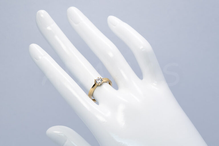 Dámsky prsteň zlatý AUPD000857