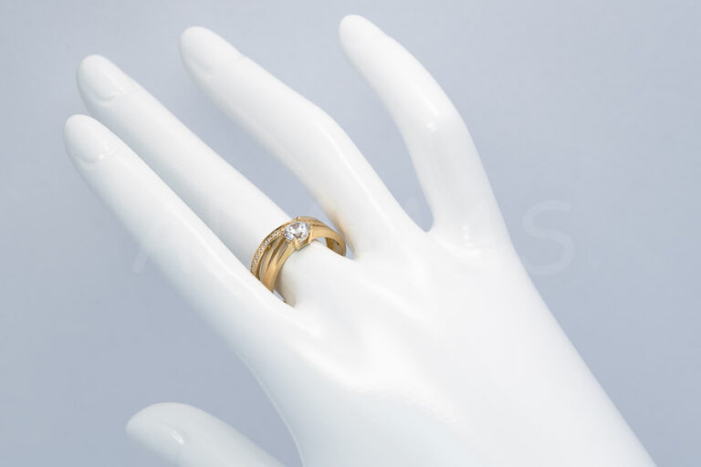 Dámsky prsteň zlatý AUPD000898