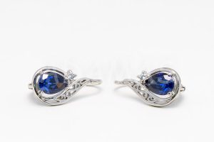 Pridané do zoznamu, Patentové náušnice strieborné AGNAUP000287, cena <span class="woocommerce-Price-amount amount"><bdi>36,00&nbsp;<span class="woocommerce-Price-currencySymbol">&euro;</span></bdi></span>.