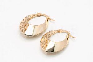 Pridané do zoznamu, Kruhové náušnice zlaté AUNAUK000194, cena <span class="woocommerce-Price-amount amount"><bdi>567,00&nbsp;<span class="woocommerce-Price-currencySymbol">&euro;</span></bdi></span>.