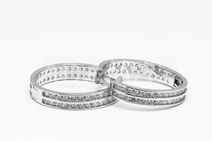 Pridané do zoznamu, Kruhové náušnice strieborné AGNAUK000384, cena <span class="woocommerce-Price-amount amount"><bdi>66,00&nbsp;<span class="woocommerce-Price-currencySymbol">&euro;</span></bdi></span>.