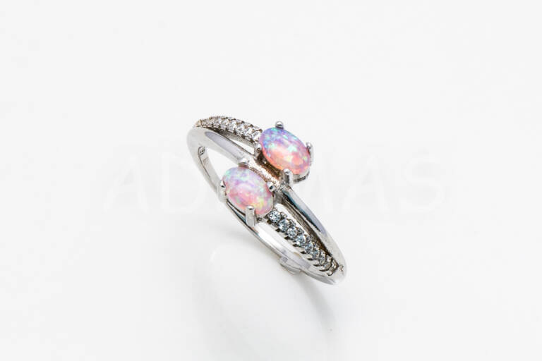 Dámsky prsteň strieborný s ružovým umelým opálom AGPD000021