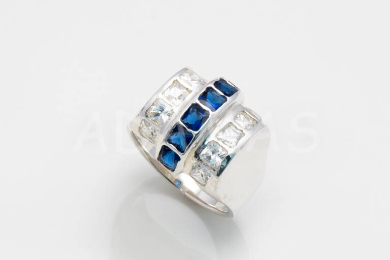 Dámsky prsteň strieborný s modrými zirkónmi AGPD000086