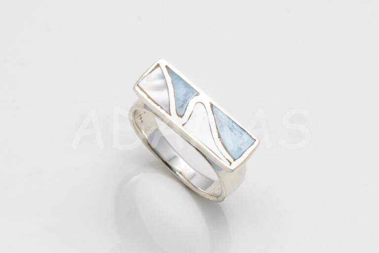 Dámsky prsteň strieborný s modrým a bielym emailom AGPD000101