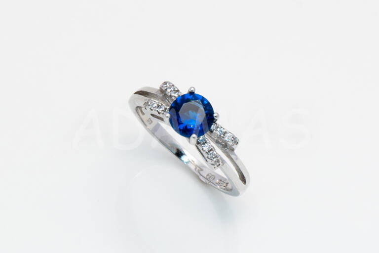 Dámsky prsteň strieborný s modrým zirkónom AGPD000164