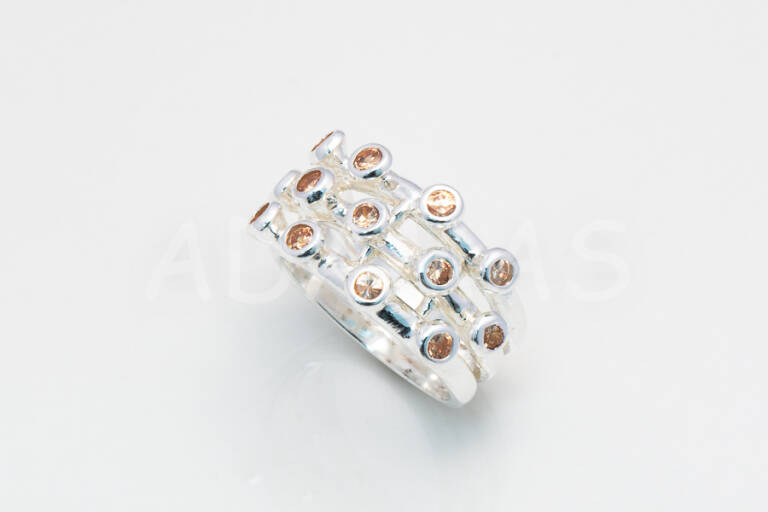 Dámsky prsteň strieborný so zirkónmy šampaňskej farby AGPD000209