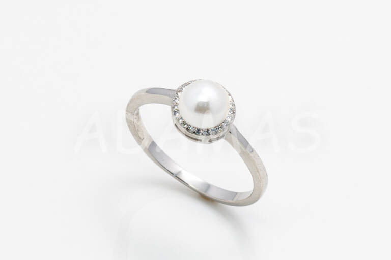Dámsky prsteň strieborný s umelou perlou AGPD000393